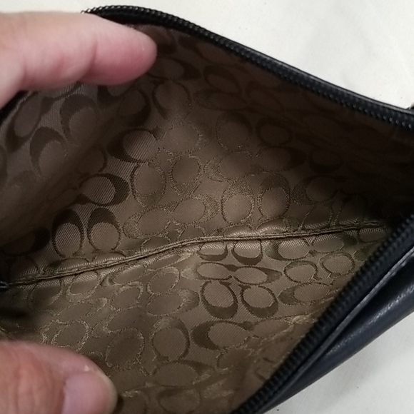 Almost Vintage Coach wristlet can hold a phone. - Picture 5 of 11